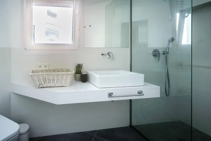 Estudio Con Terraza Vistas Al Mar *